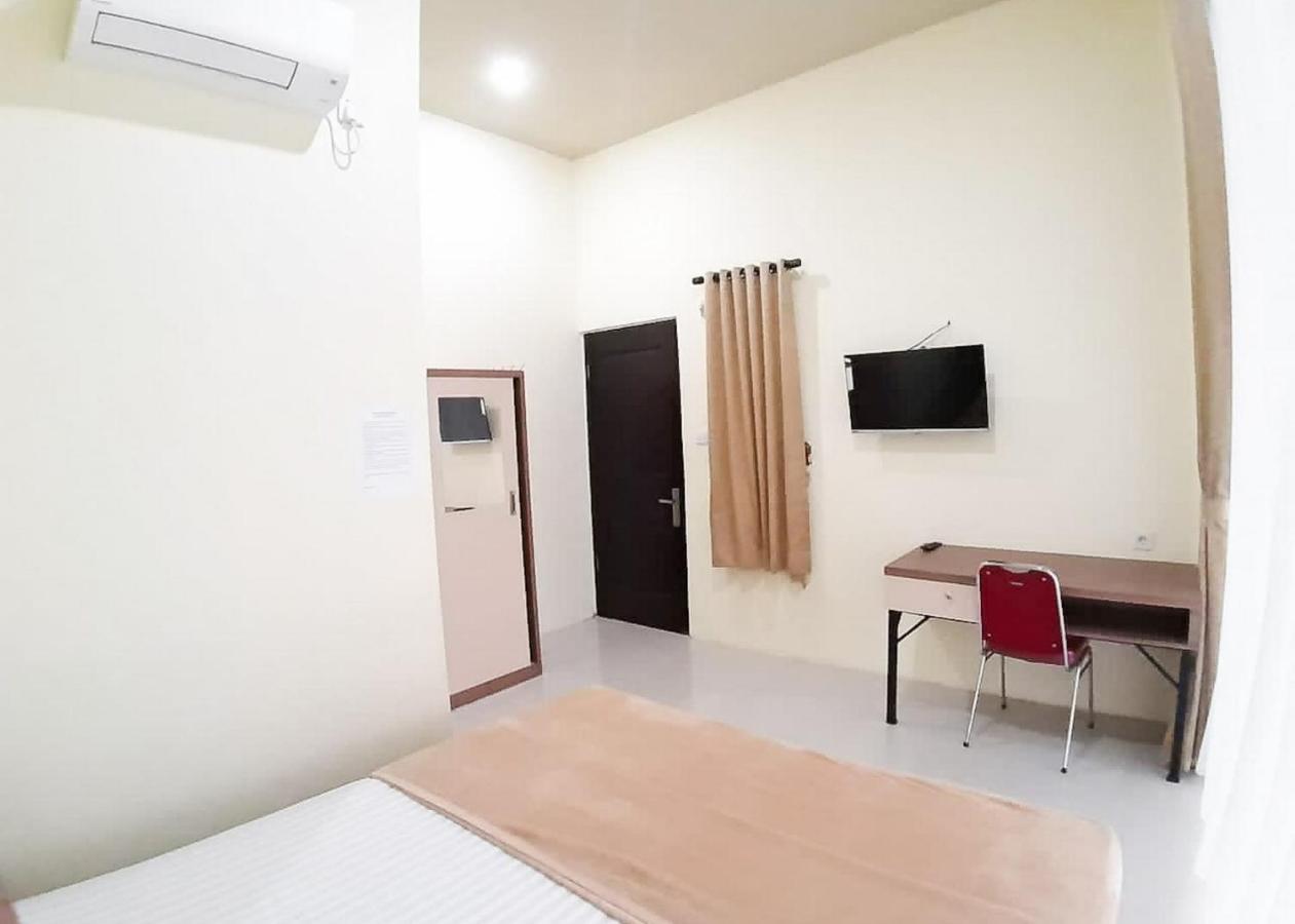 Reddoorz Syariah Near Transmart Jambi 2 Otel Palmerah Dış mekan fotoğraf