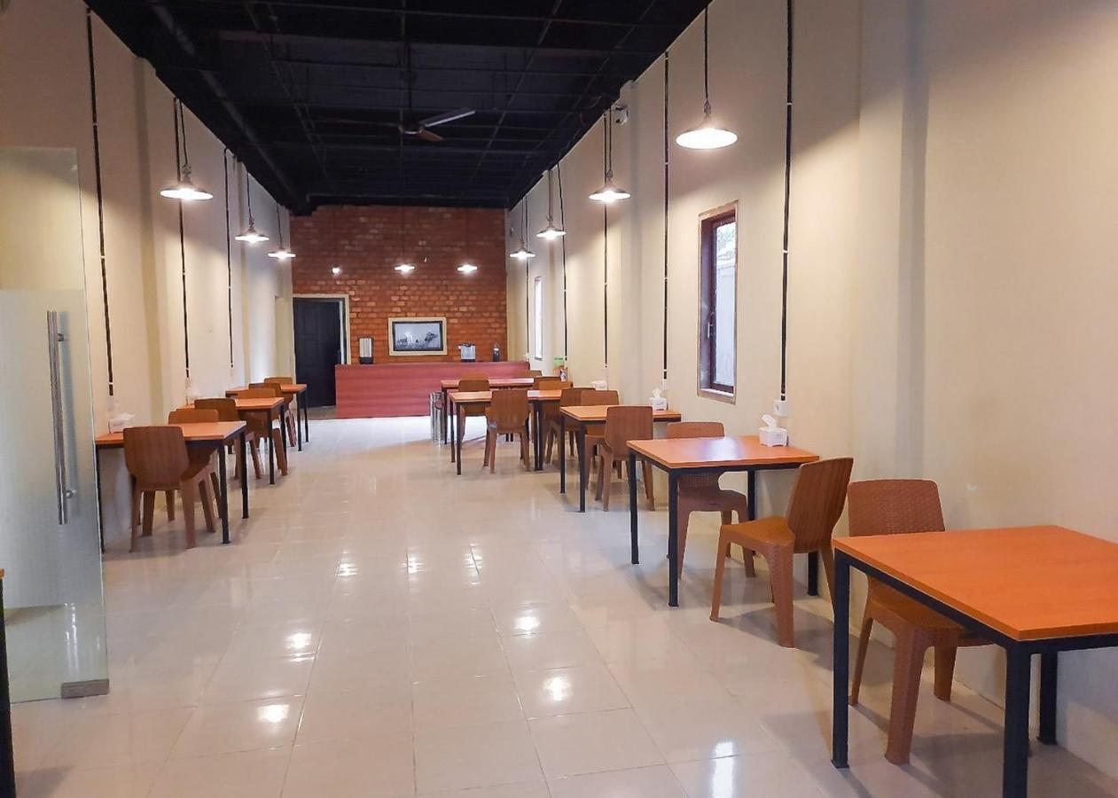 Reddoorz Syariah Near Transmart Jambi 2 Otel Palmerah Dış mekan fotoğraf